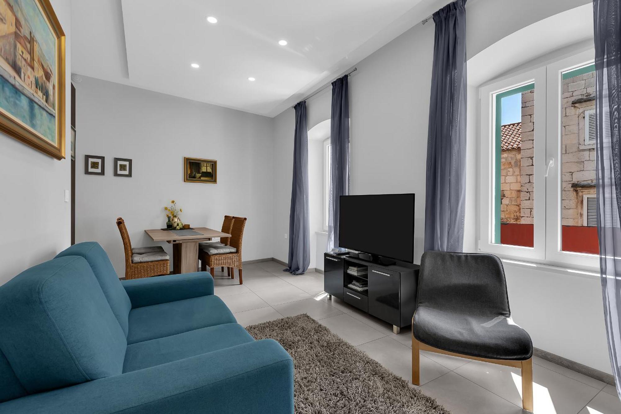 City Center Apartment Dvor Kalalarga Makarska Buitenkant foto