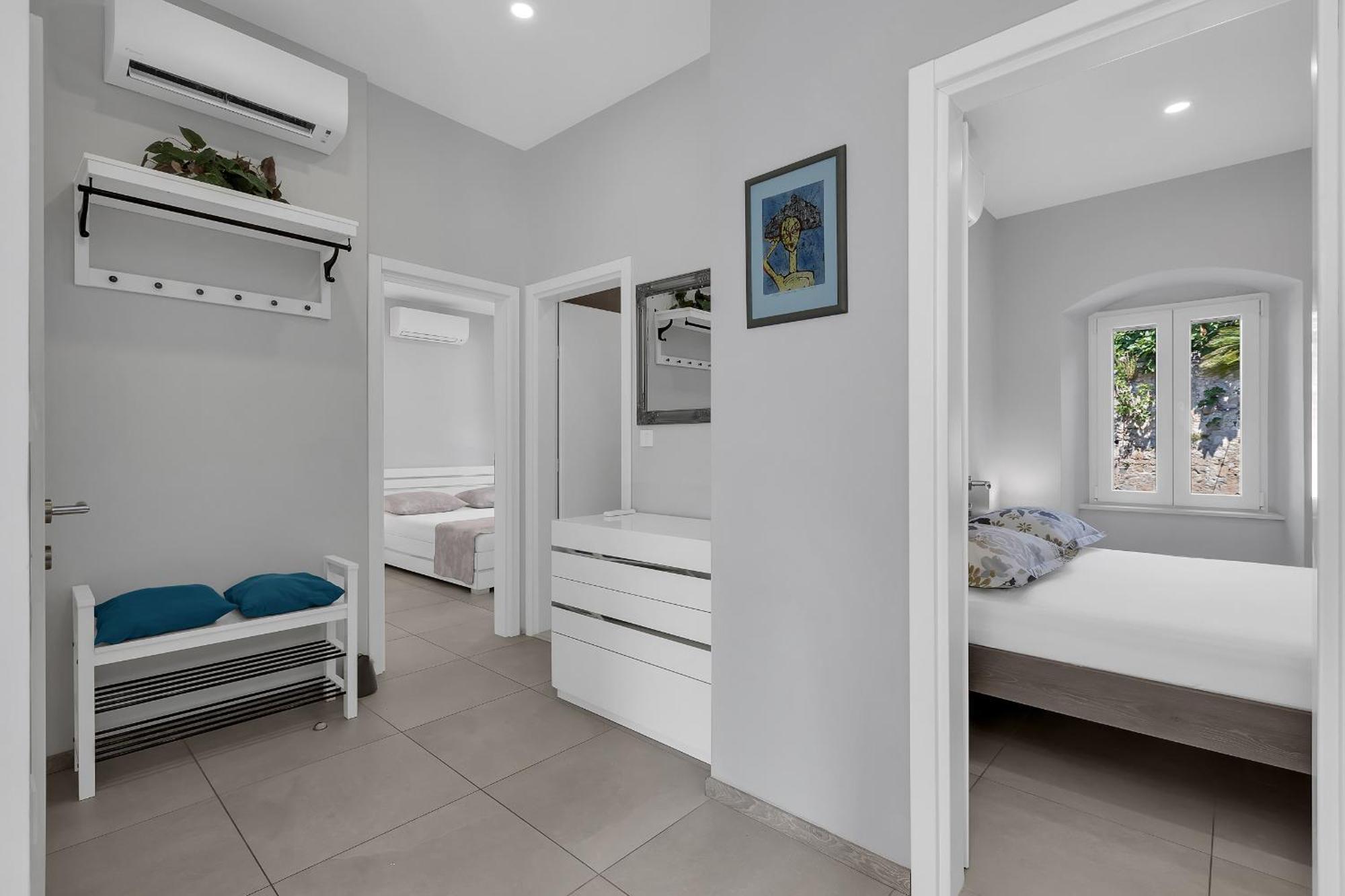 City Center Apartment Dvor Kalalarga Makarska Buitenkant foto