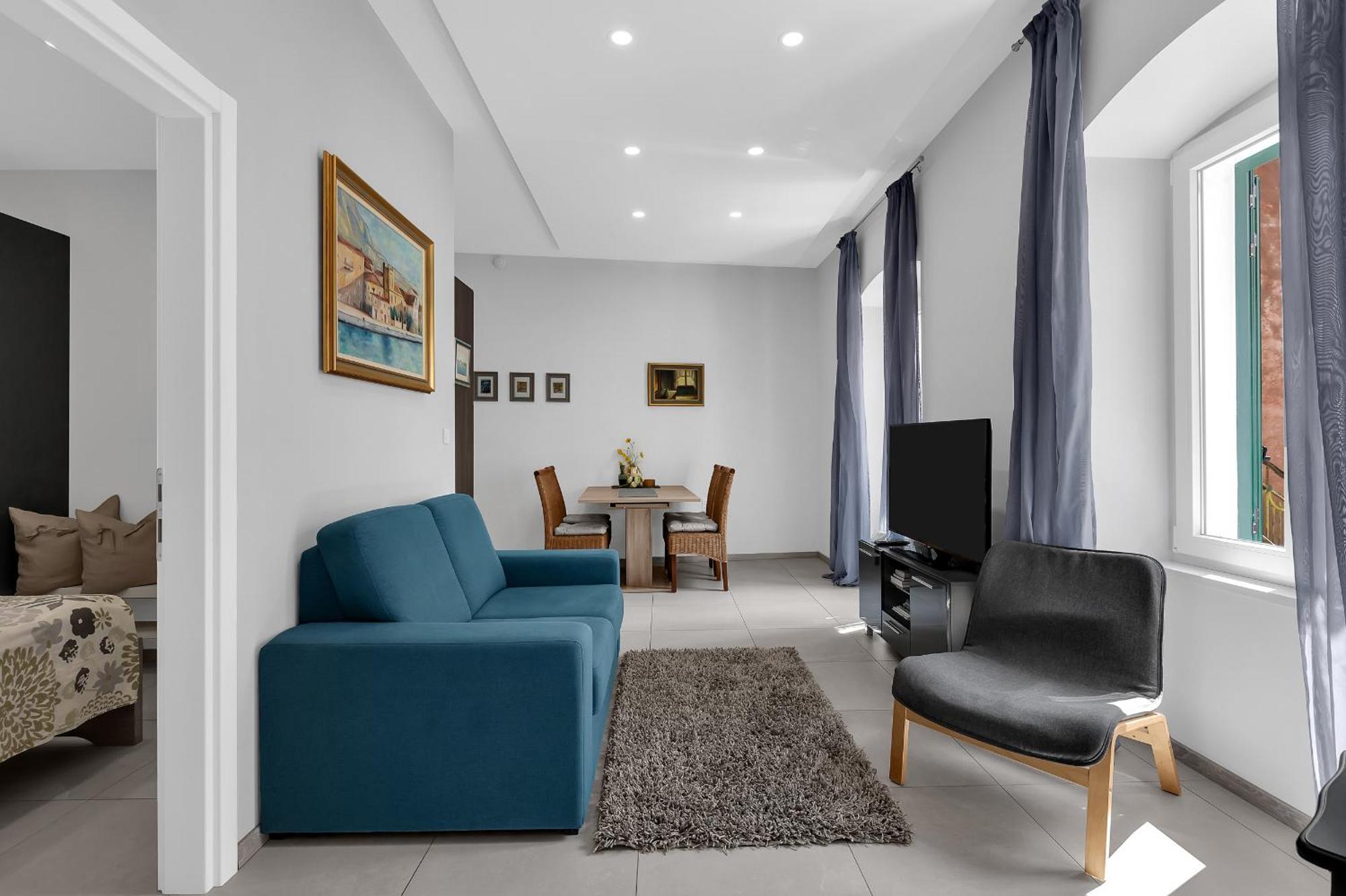 City Center Apartment Dvor Kalalarga Makarska Buitenkant foto