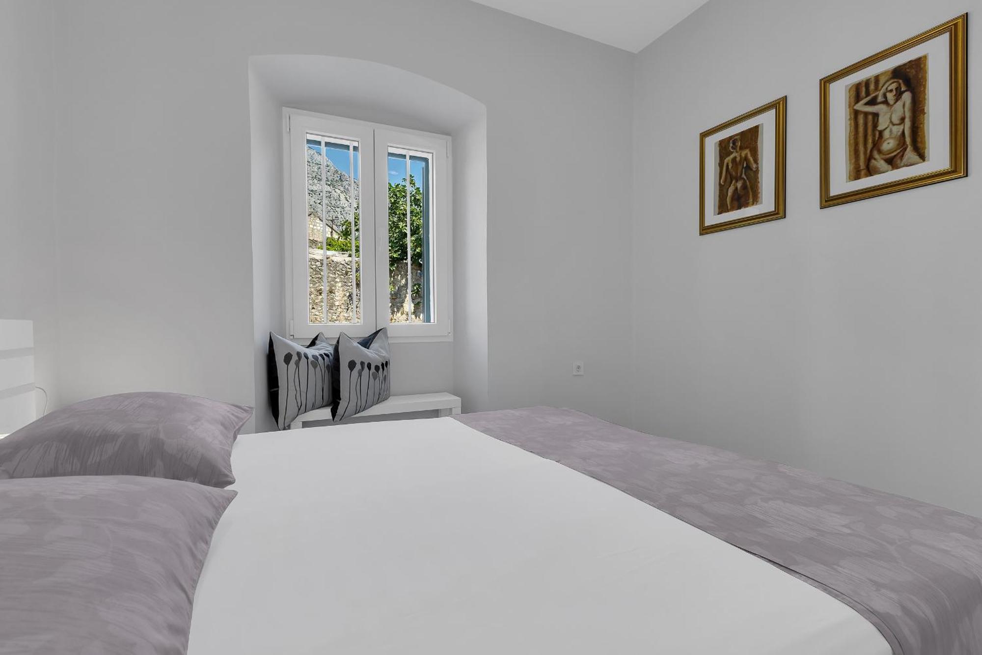 City Center Apartment Dvor Kalalarga Makarska Buitenkant foto